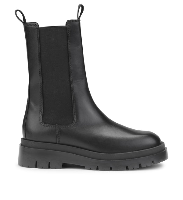 Shoe Biz Attract Short Boot Black