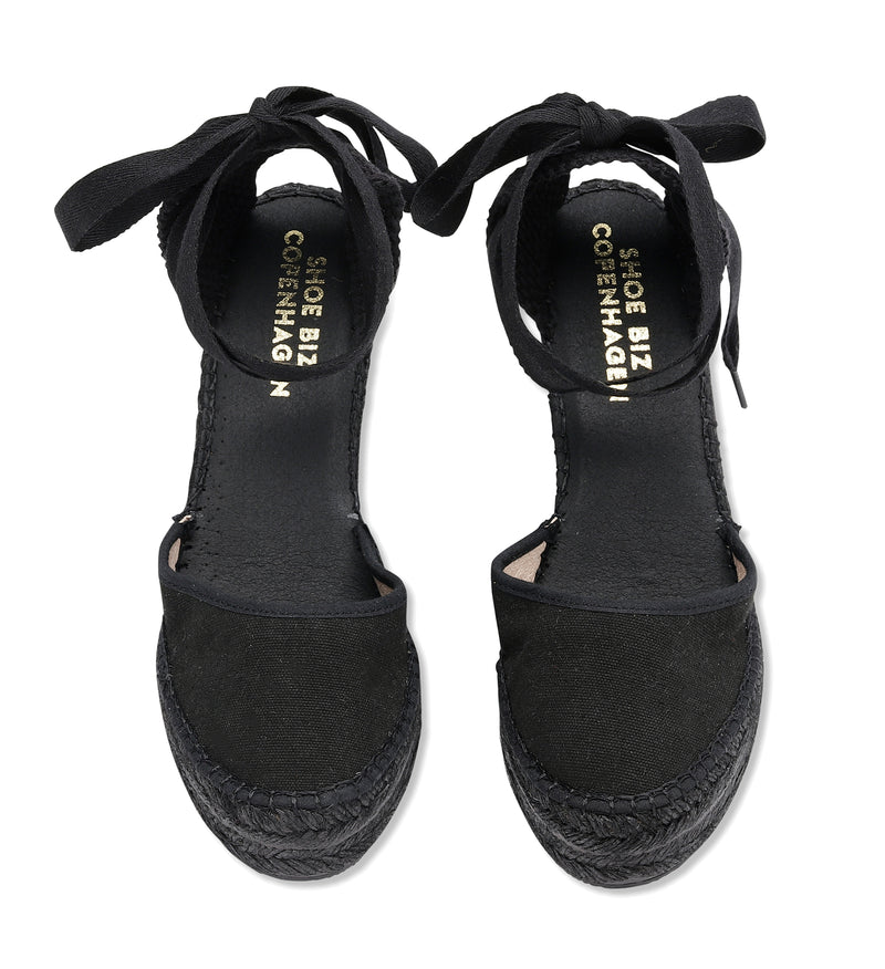 Shoe Biz Frey Tie 7 Espadrilla Black / Black