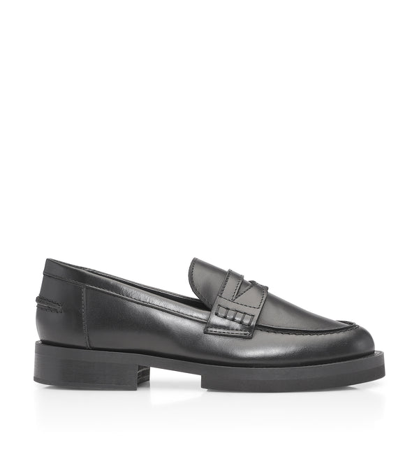 Shoe Biz Scully Loafer Black