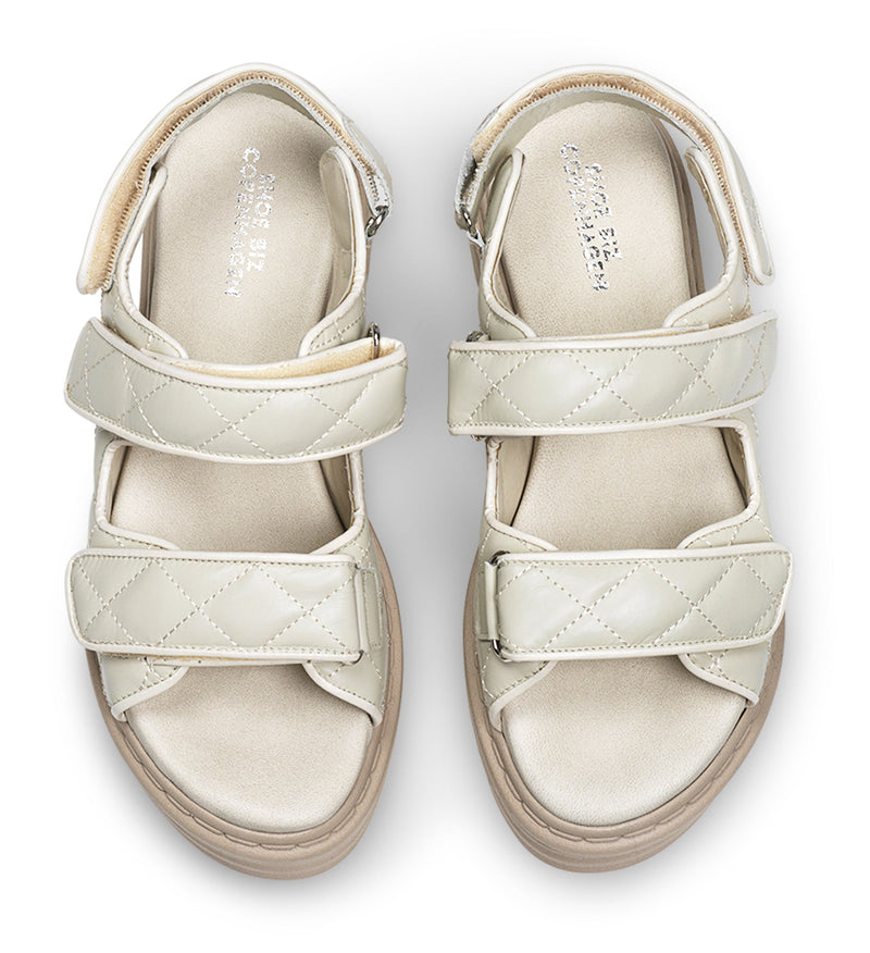 Shoe Biz Siggy Sandal Cream