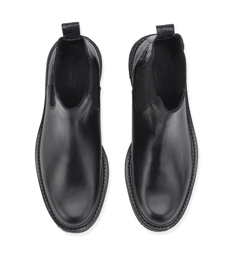 Shoe Biz Panama Short Boot Black